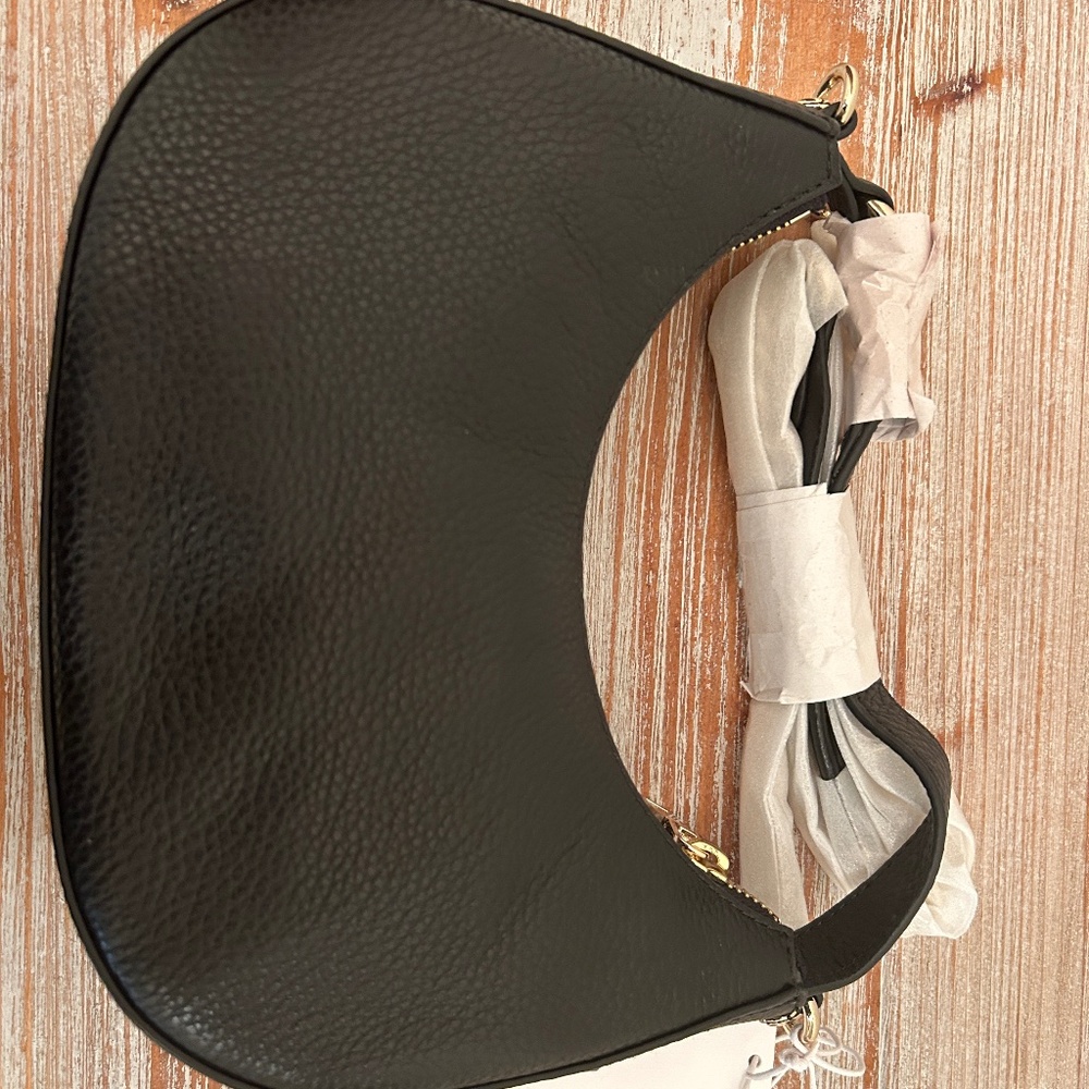 Chicos Black zip top crossbody bag